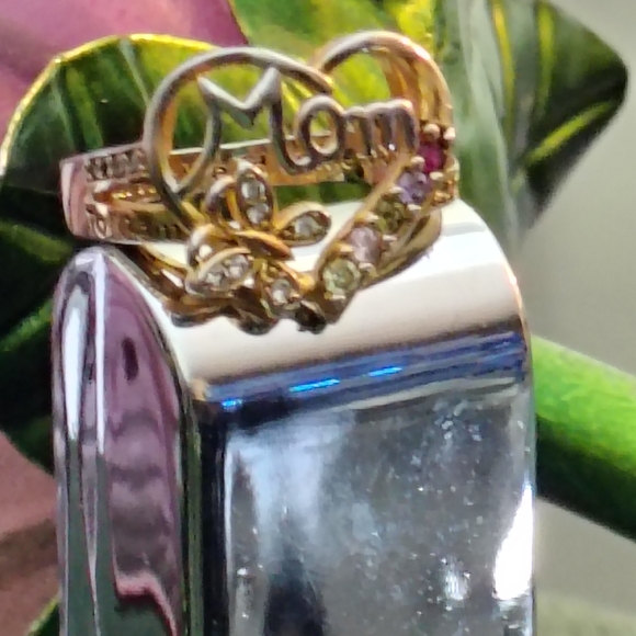 Mom Ring - Picture 11 of 12